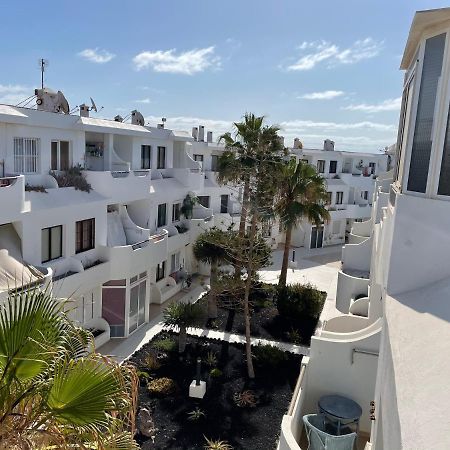 Ocean Sunrise Apartment Costa De Antigua Bagian luar foto