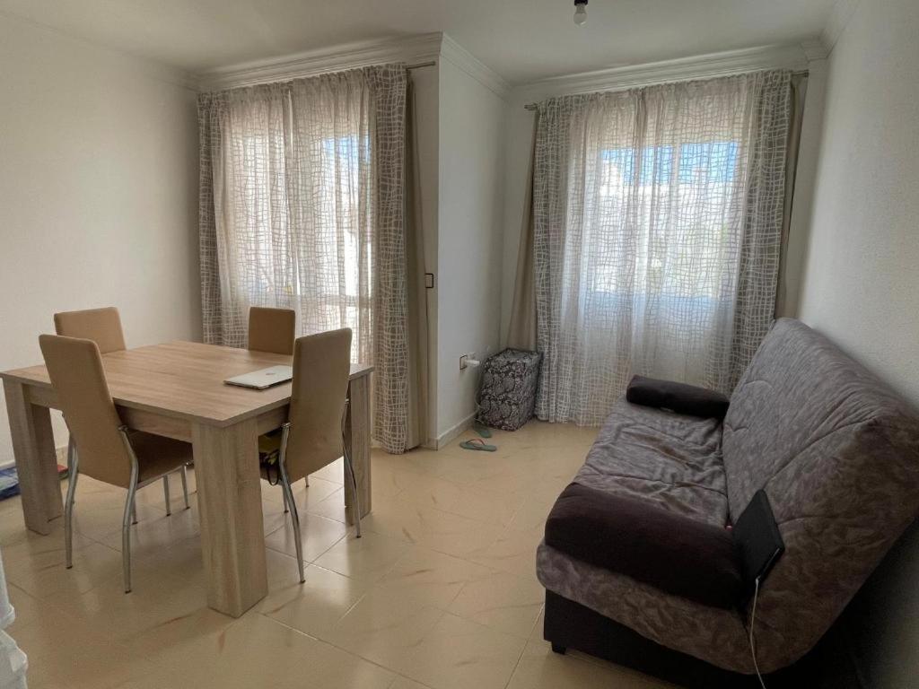 Ocean Sunrise Apartment Costa De Antigua Bagian luar foto
