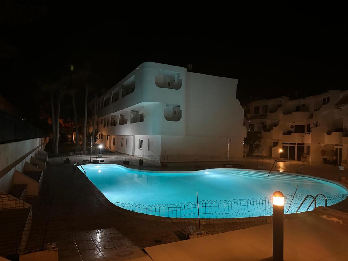 Ocean Sunrise Apartment Costa De Antigua Bagian luar foto