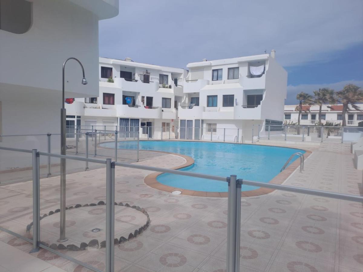 Ocean Sunrise Apartment Costa De Antigua Bagian luar foto