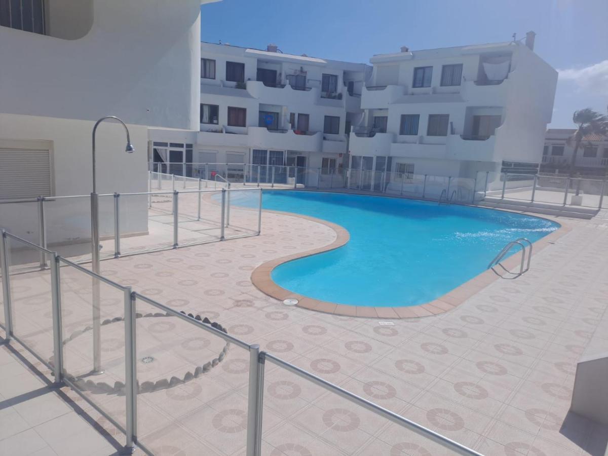 Ocean Sunrise Apartment Costa De Antigua Bagian luar foto
