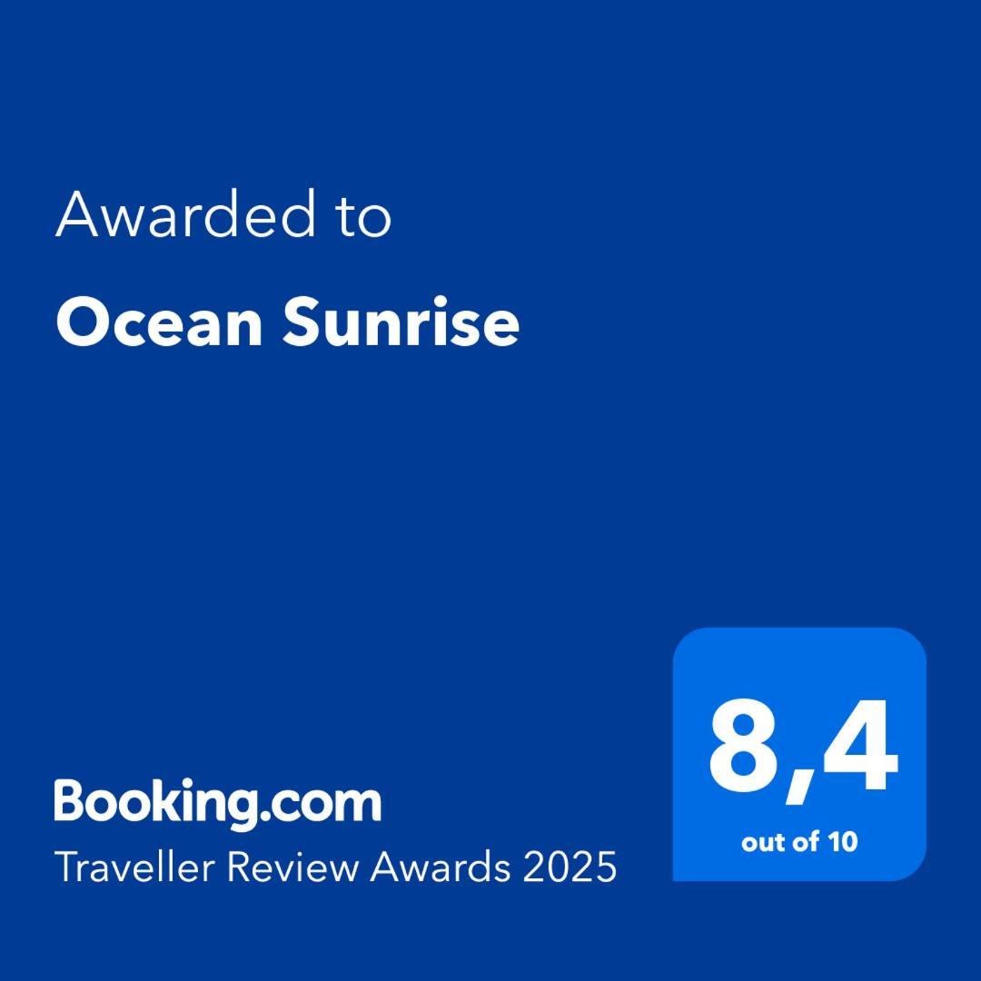 Ocean Sunrise Apartment Costa De Antigua Bagian luar foto